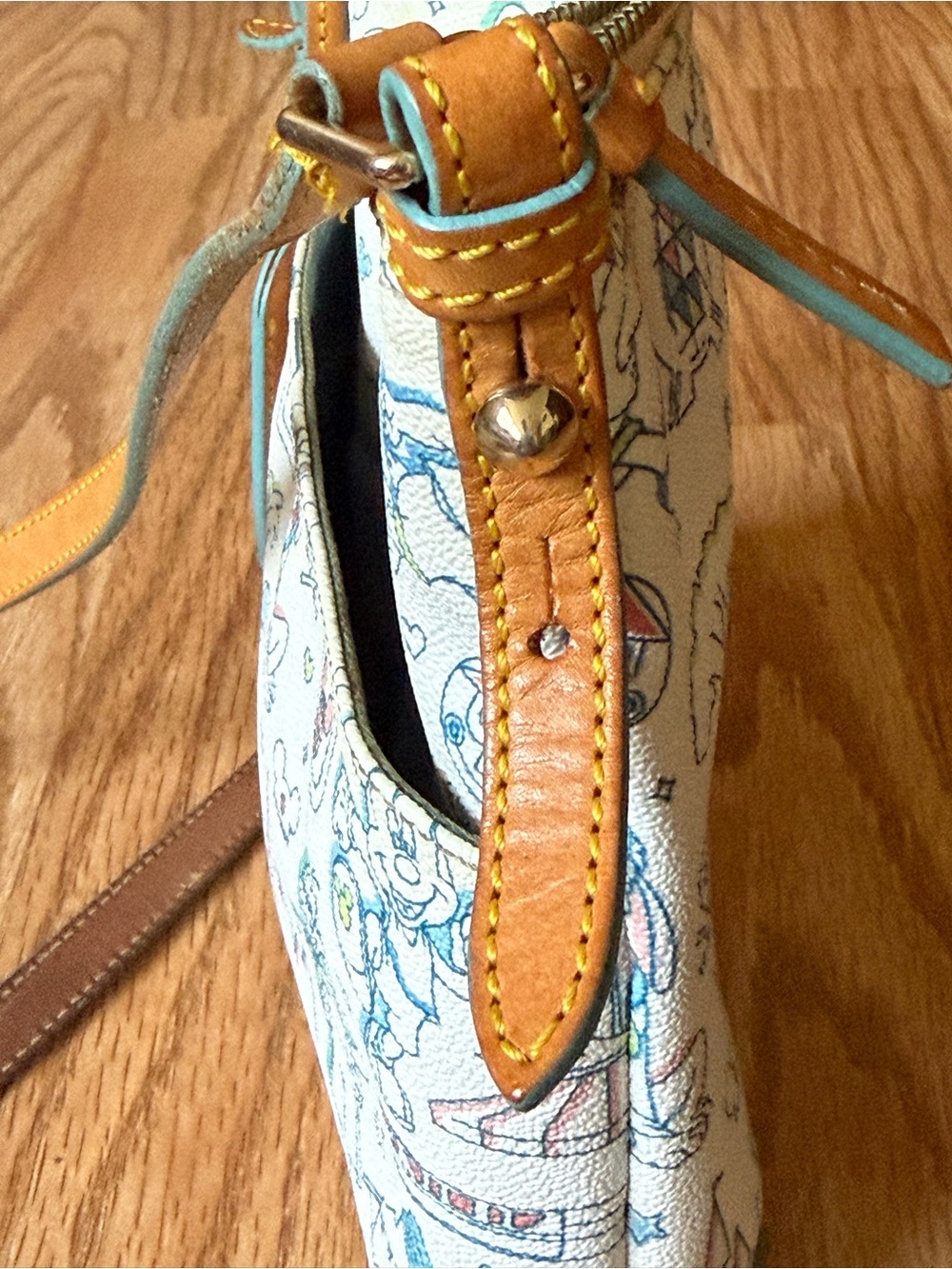 2017 WDW Marathon Cross Body Purse - Picture 6 of 12
